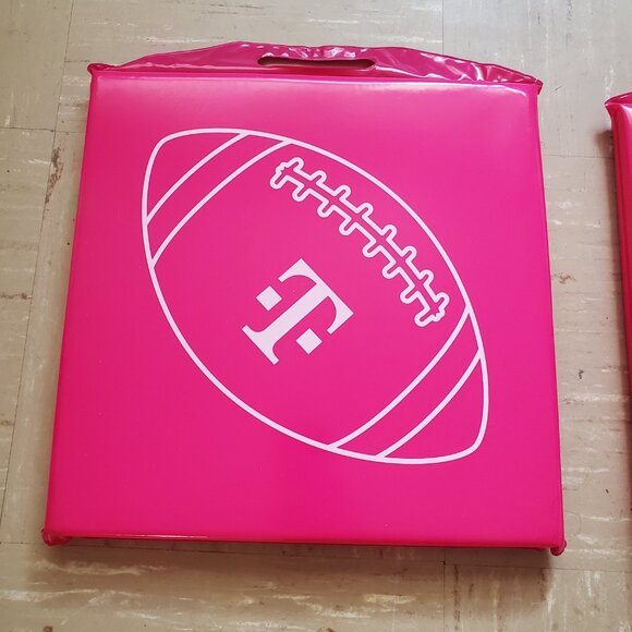 T-Mobile Tuesdays Set of 6 Football Themed Stadium Seat Cushions - Picture 4 of 8
